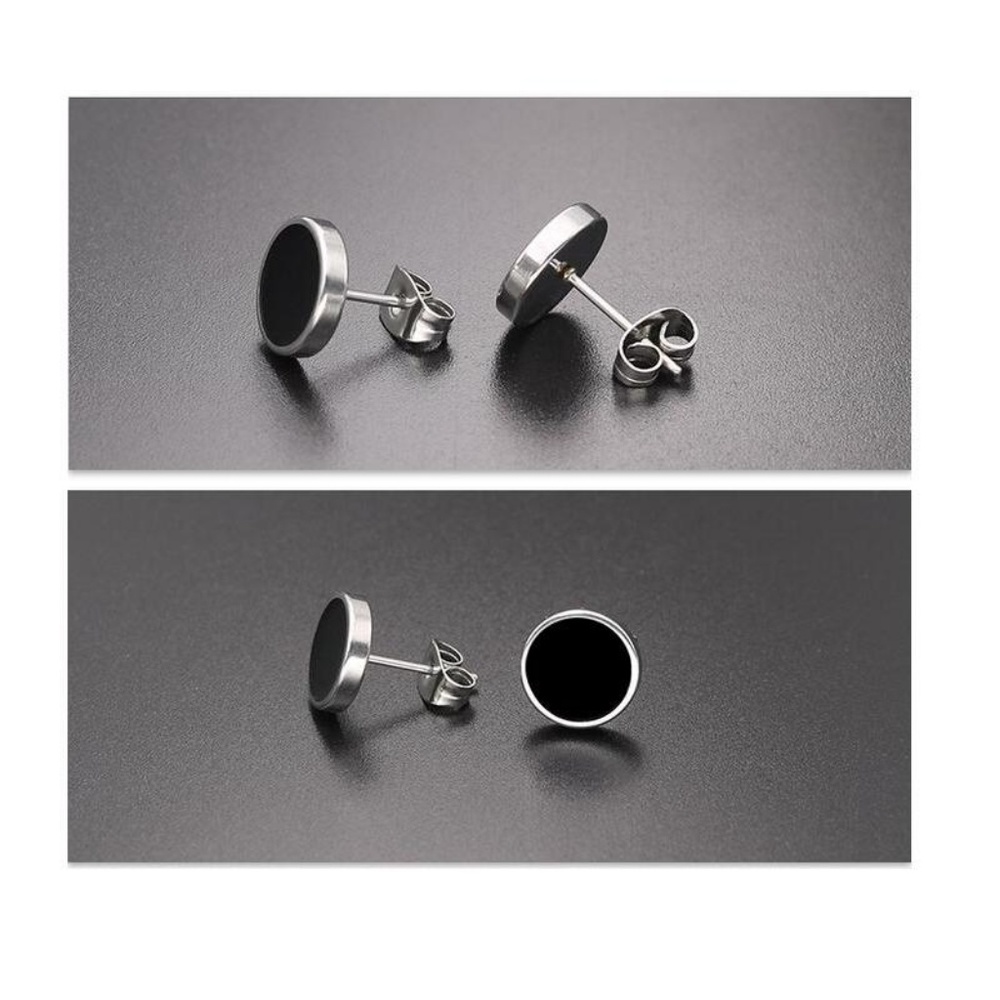 ❤️4 for $20 Sale❤️ Silver round black stud earring - Picture 2 of 4